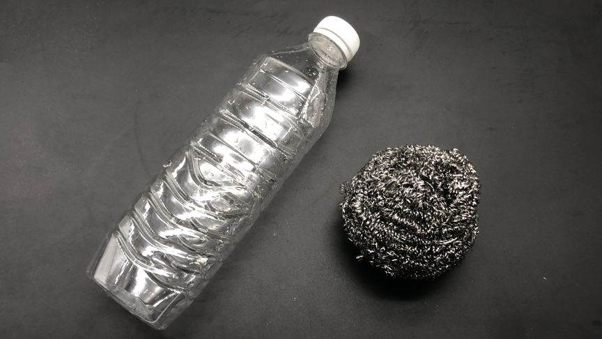 20年經驗的保姆告訴你，塑料瓶塞鋼絲球，洗碗干凈又方便