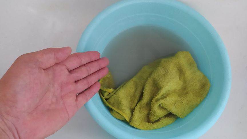 毛巾抹布最易發黃、發粘？別急著扔，加點它洗洗，瞬間干凈發白