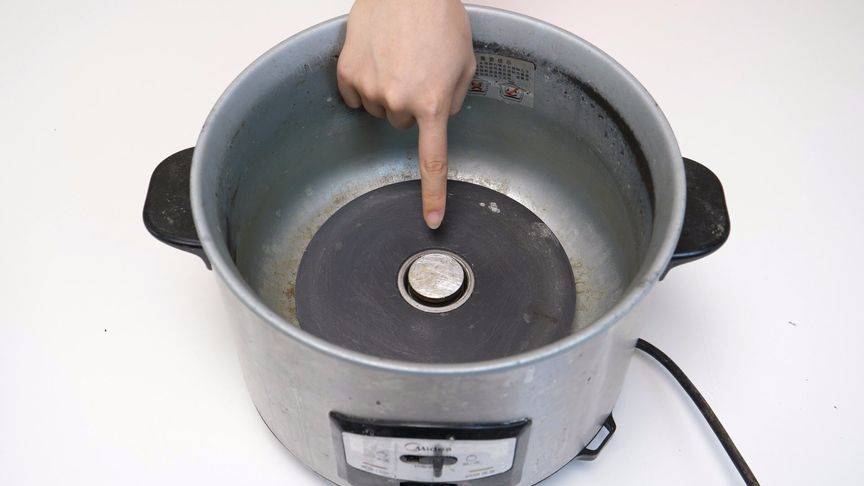 「電飯鍋」用了這麼久，這個地方從不擦，難怪越來越難用！